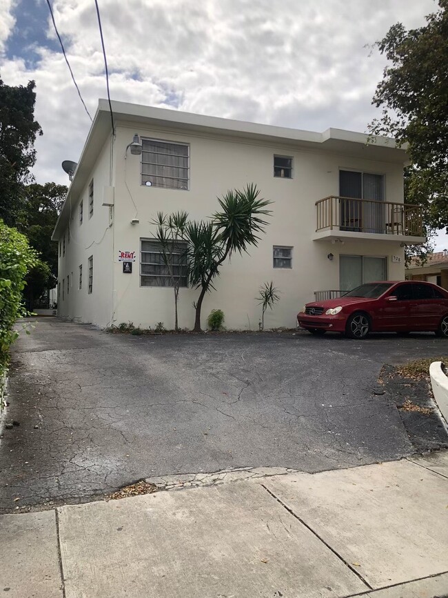 528 SW 6th St in Miami, FL - Building Photo - Building Photo