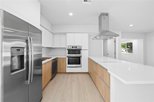 8560 SW 126th Terrace in Miami, FL - Building Photo - Building Photo