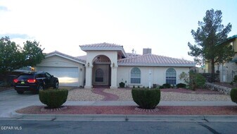 7417 Mission Viejo Dr in El Paso, TX - Building Photo