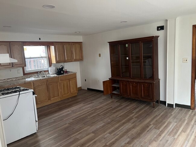 35 Washington St, Unit 2 in Harrison, NJ - Building Photo - Building Photo