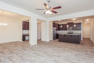 559 Green Willow Cir in Wendell, NC - Foto de edificio - Building Photo