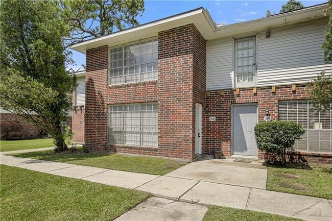 property at 1526 Richmond Dr