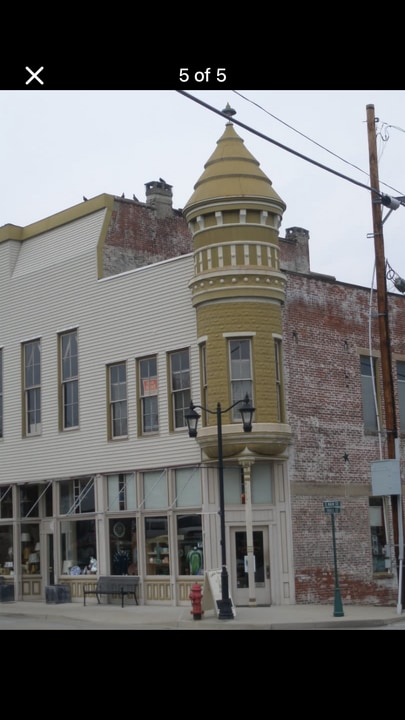 140 E Main St in Midway, KY - Building Photo