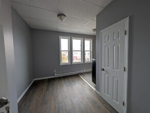 16 N Iowa Ave in Atlantic City, NJ - Building Photo - Building Photo