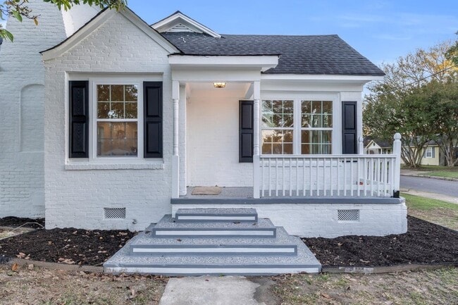 property at 1402 3rd Ave N