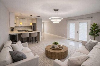 4135 Eastridge Cir in Pompano Beach, FL - Building Photo - Building Photo