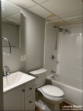 1247 Beacon St, Unit 3 in Brookline, MA - Building Photo - Building Photo