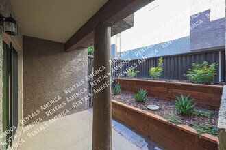 1645 W Baseline Rd in Mesa, AZ - Building Photo - Building Photo