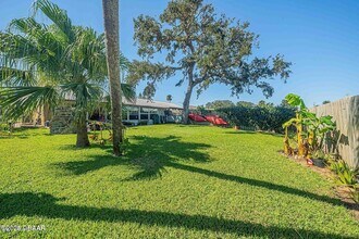 25 Laughing Gull Ln in Edgewater, FL - Building Photo - Building Photo