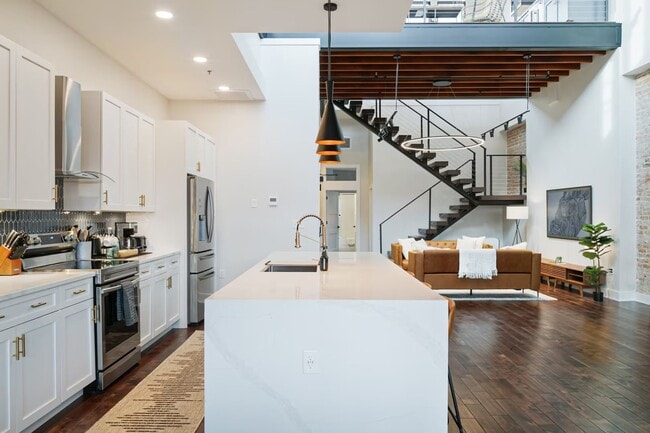 property at 122 College St