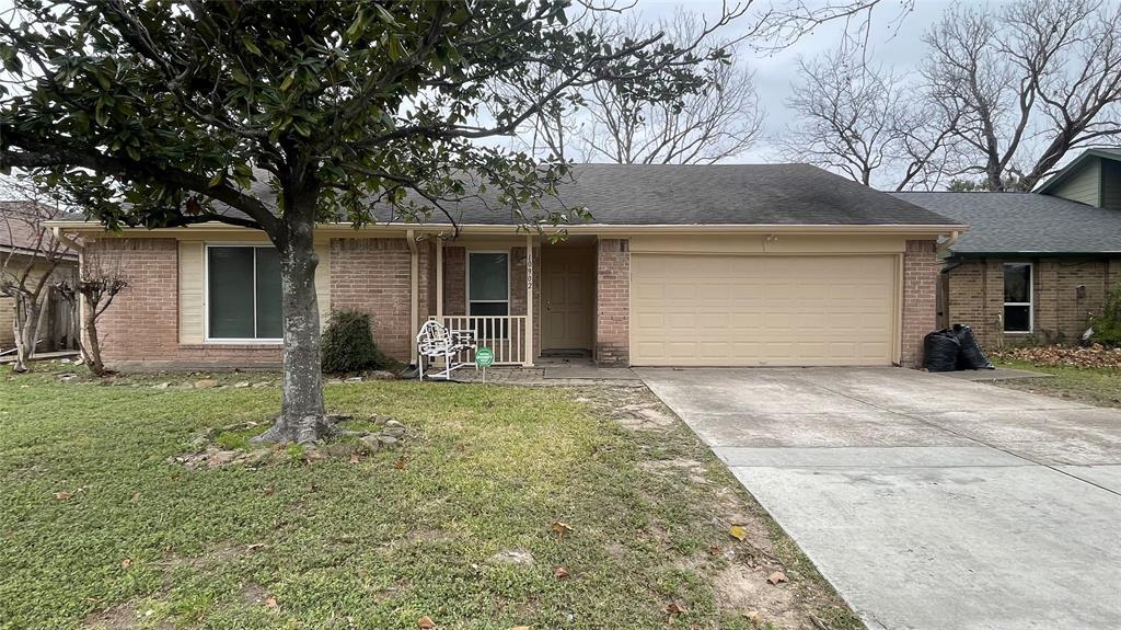 10902 White Oak Bend Dr in Houston, TX - Building Photo