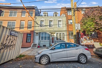 716 S 2nd St in Philadelphia, PA - Building Photo - Primary Photo