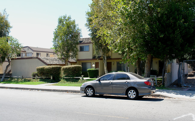 2038 N Park Ln in Orange, CA - Building Photo - Building Photo