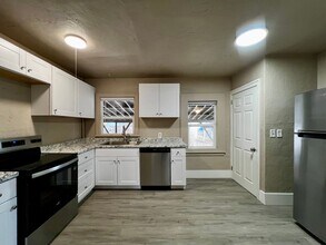 1013 S 9th Ave in Yakima, WA - Building Photo - Building Photo