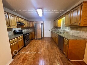 2440 Sherrie Ln SW in Conyers, GA - Foto de edificio - Building Photo