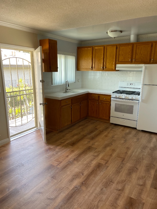 property at 4321 Inglewood Blvd