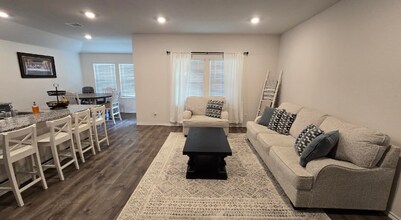 713 Meadow Creek Ln in Royse City, TX - Building Photo - Building Photo