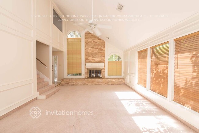 16923 Windrow Dr in Spring, TX - Building Photo - Building Photo