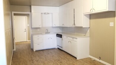 3805 35th St in Lubbock, TX - Building Photo - Building Photo