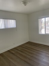 8974 Cadillac Ave in Los Angeles, CA - Foto de edificio - Building Photo