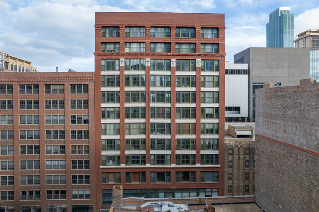 Pope Building in Chicago, IL - Foto de edificio - Building Photo