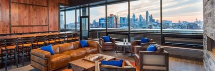 250 N Christopher Columbus Blvd, Unit 1606 in Philadelphia, PA - Foto de edificio - Building Photo