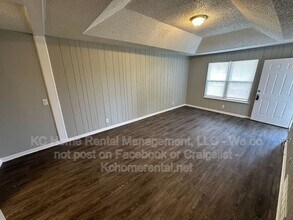 9223 E 54th St in Raytown, MO - Building Photo - Building Photo