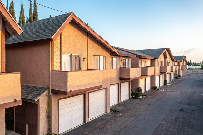 8322 Bolsa Ave in Midway City, CA - Building Photo - Building Photo