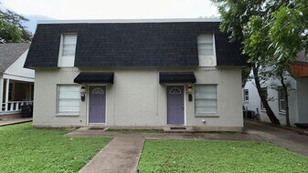 3211 Rogers Ave in Fort Worth, TX - Building Photo