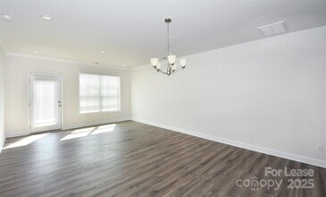 7877 Iron Rd in Sherrills Ford, NC - Building Photo - Building Photo