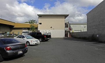 954 Akepo Ln in Honolulu, HI - Building Photo - Building Photo