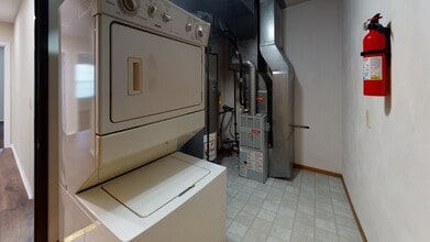 Rock Valley Apartments in Loves Park, IL - Foto de edificio - Building Photo