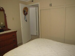 4215 N 100th St in Milwaukee, WI - Building Photo - Building Photo