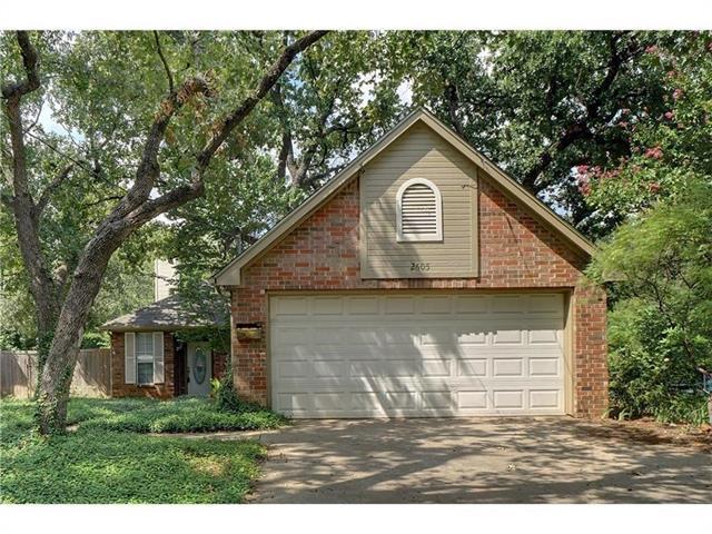 2605 N Locust St in Denton, TX - Building Photo