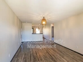 1425 Sandstone Dr in Noble, OK - Building Photo - Building Photo