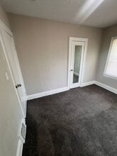 4275 E 114th St in Cleveland, OH - Building Photo - Building Photo