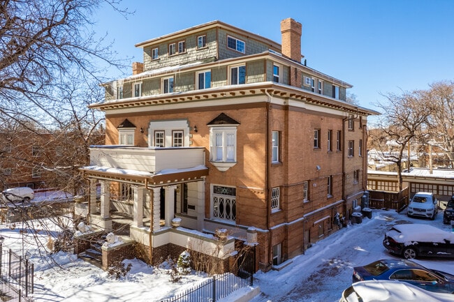 1035-1045 E 10th Ave