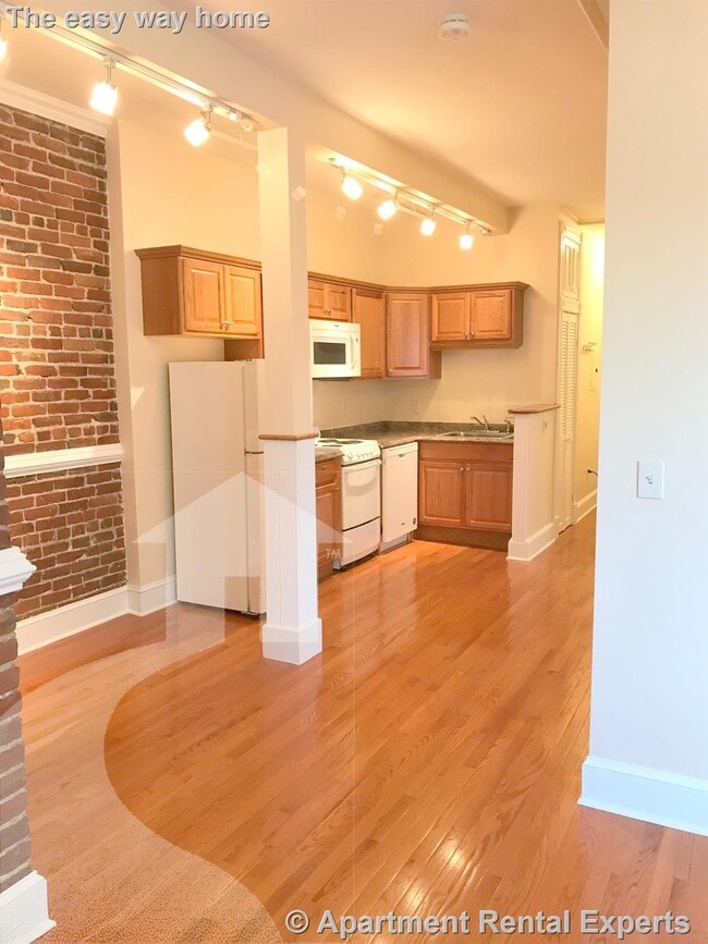 888 Massachusetts Ave, Unit #410