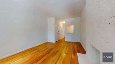 348 E 87th St in Manhattan, NY - Building Photo - Building Photo