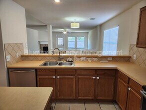 943 Tisbury Pkwy in San Antonio, TX - Building Photo - Building Photo