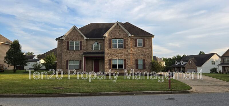 25 Red Maple St in Phenix City, AL - Building Photo
