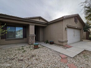 16071 W Gelding Dr in Surprise, AZ - Building Photo - Building Photo