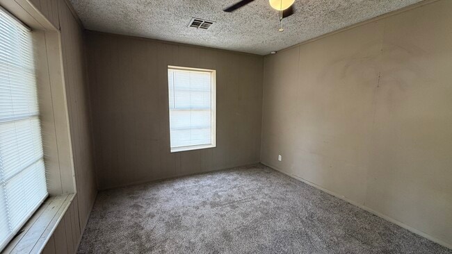 28 W Georgia St in Shawnee, OK - Building Photo - Building Photo
