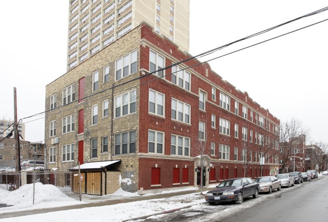 852 W Sunnyside Ave in Chicago, IL - Foto de edificio - Building Photo