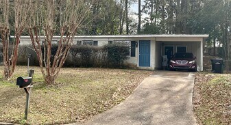 2231 Belle Vue Way in Tallahassee, FL - Building Photo