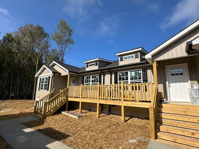 1692 Walton St, Unit A