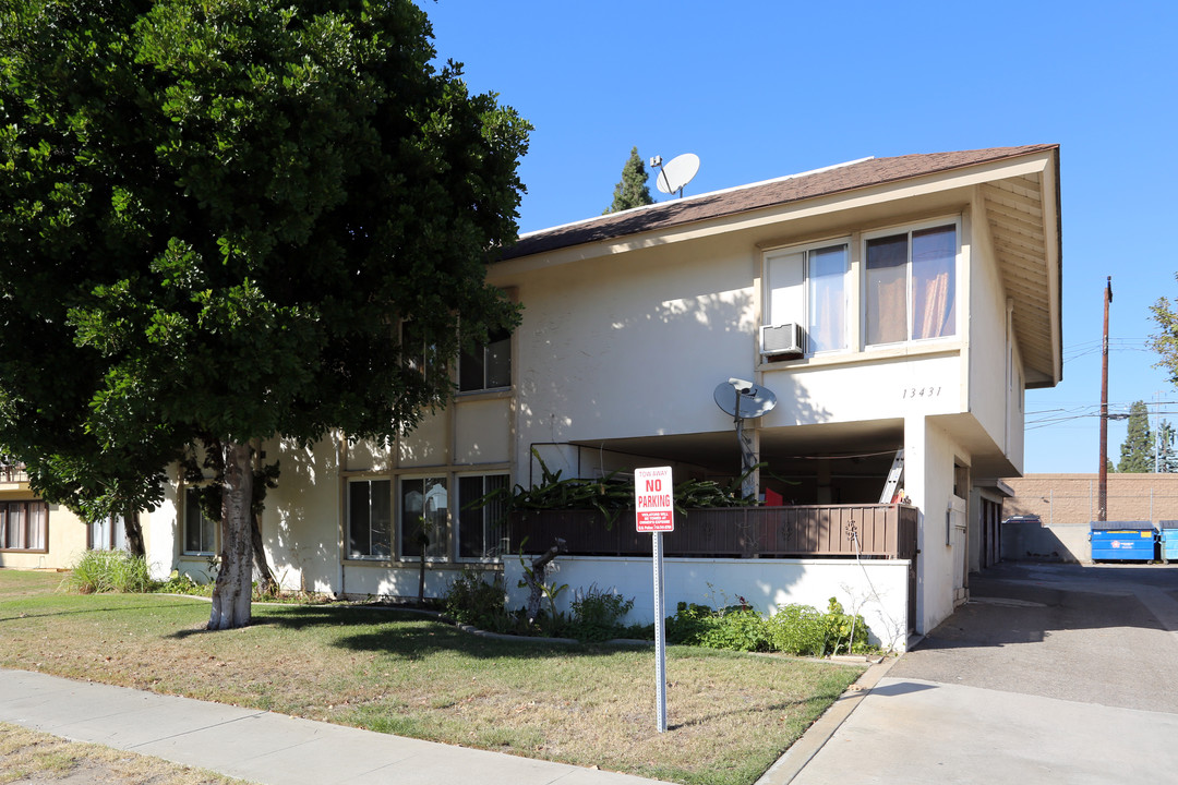 13431 El Prado Ave in Garden Grove, CA - Building Photo