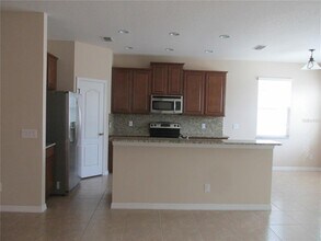 4956 Maple Park St in Orlando, FL - Building Photo - Building Photo