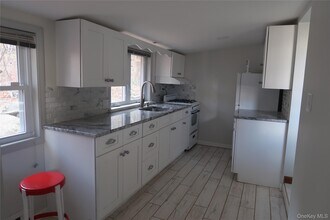 15 Woodland Cir N in Monroe, NY - Building Photo - Building Photo