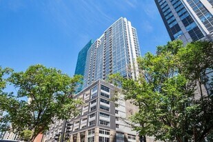 240 E Illinois St, Unit 1509 in Chicago, IL - Building Photo